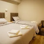 Petite Maison Hermes Center Hotel