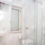 Petite Maison Hermes Center 3*