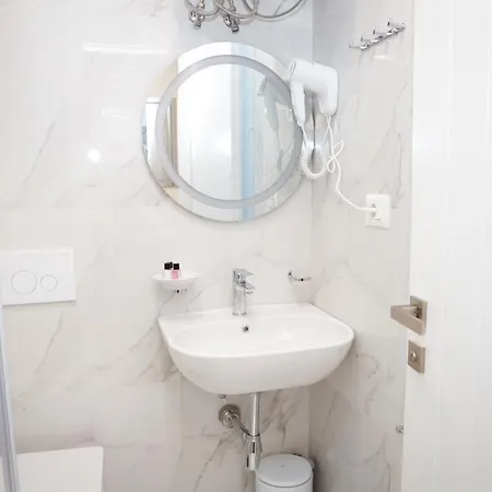 Hotel Petite Maison Hermes