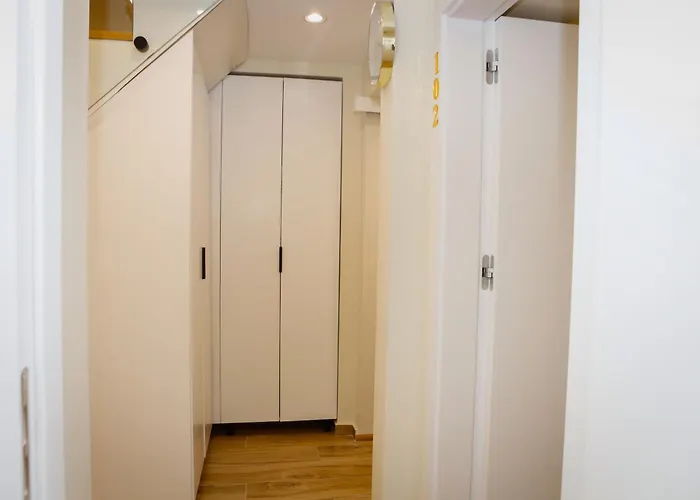 Petite Maison Hermes Center Tirana