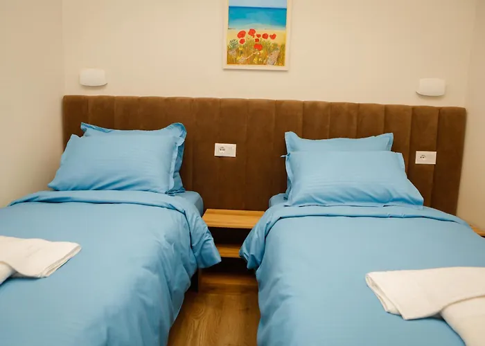 Petite Maison Hermes Center Tirana