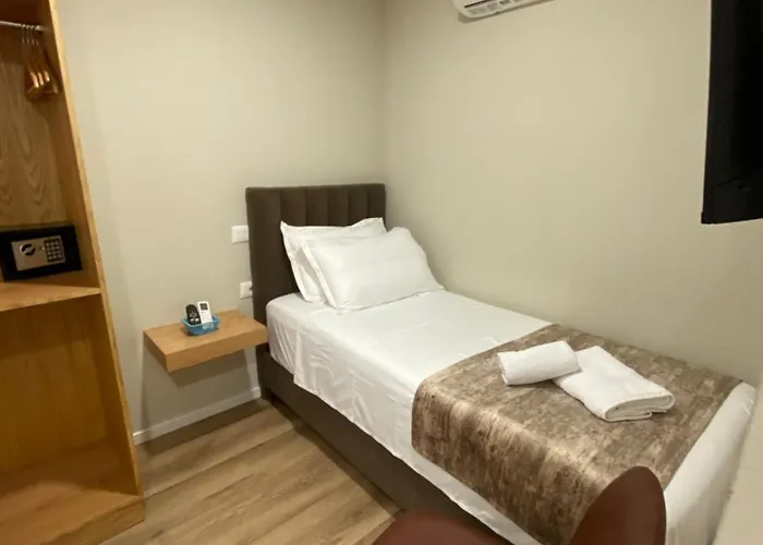 Hotel Petite Maison Hermes Center