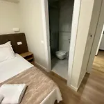 Petite Maison Hermes Center 3* Tirana