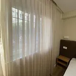 Petite Maison Hermes Center 3*