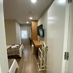 Hotel Petite Maison Hermes Center 3*