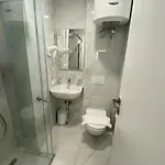 Petite Maison Hermes Center Hotel 3*