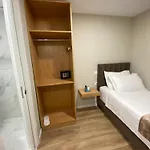 Petite Maison Hermes Center 3*