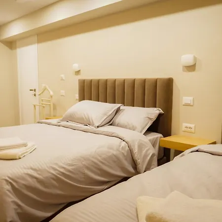 Petite Maison Hermes Center