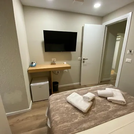 Petite Maison Hermes Center Tirana