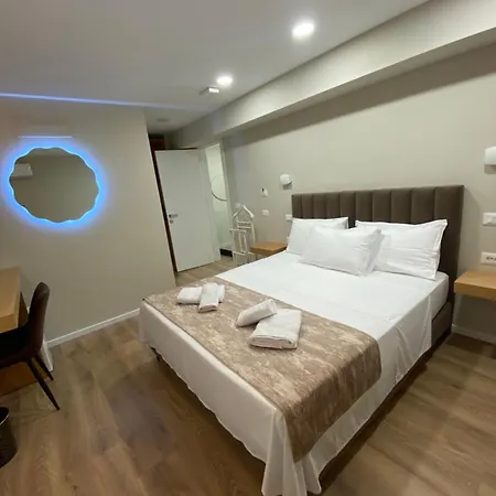 Hotel Petite Maison Hermes Center