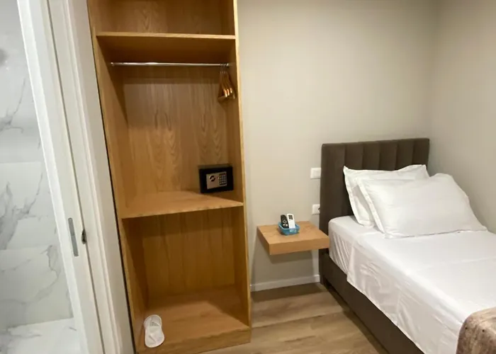 Petite Maison Hermes Center 3*